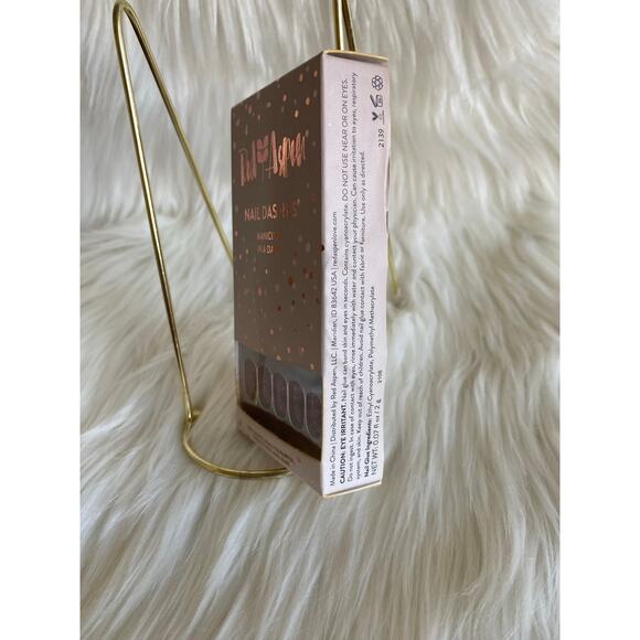 Red Aspen Nail Dashes- Sparkle On, Darling - Picture 4 of 4